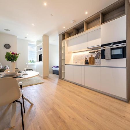 Cozy Apartments - Free Wifi And Parking Onsite Feltham Exterior foto