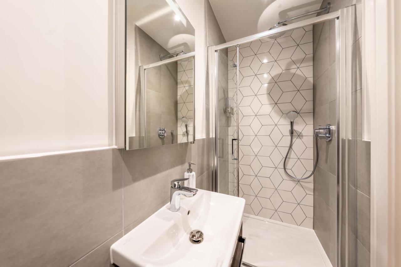 Cozy Apartments - Free Wifi And Parking Onsite Feltham Exterior foto