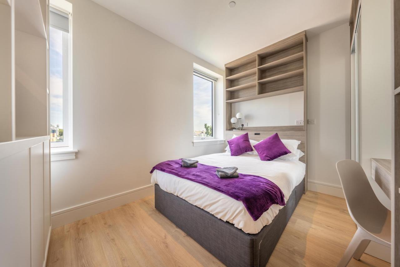 Cozy Apartments - Free Wifi And Parking Onsite Feltham Exterior foto